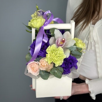 Цветы в ящике Чародейка