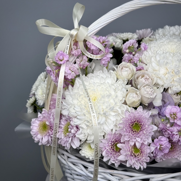 Цветы в корзине Марсианка