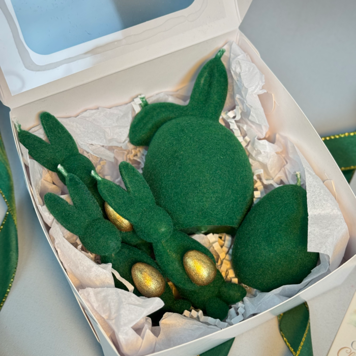 Набор свечей "Пасхальный зайчик" (фигурки кроликов,яйцо) Зеленый