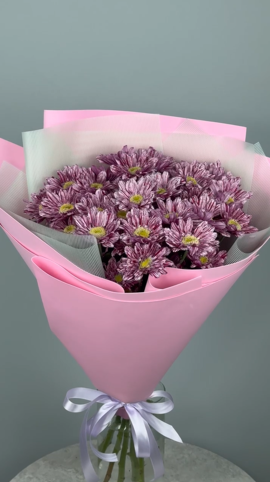 Букет из 7 кустовых хризантем Фабиенна