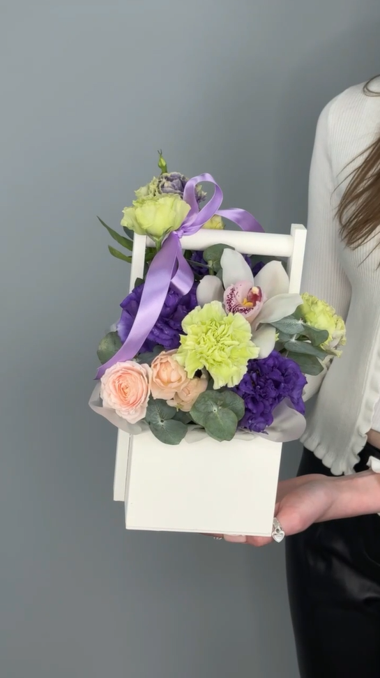 Цветы в ящике Чародейка