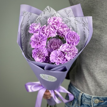 Букет из 11 сиреневых гвоздик