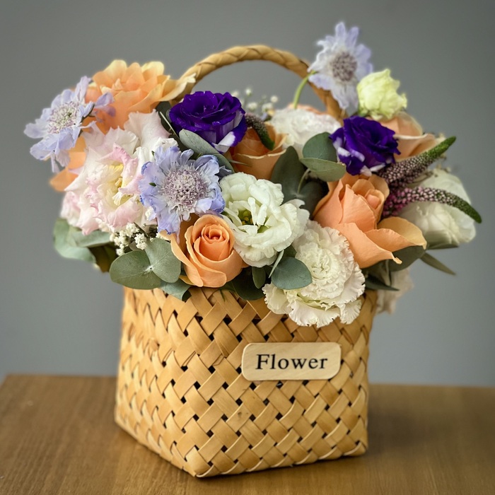 Цветы в корзине Мирабэль