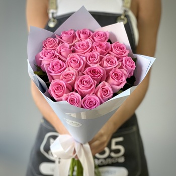 Букет из 21 розовой розы 40 см