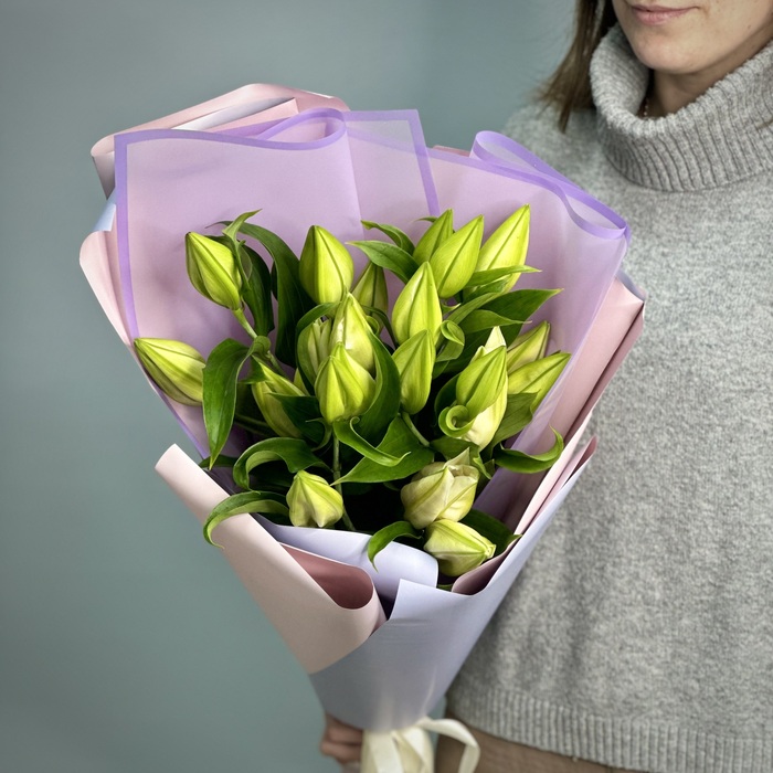 Букет из 5 белых лилий