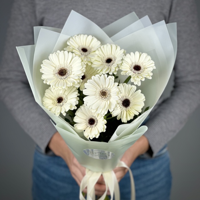Букет из 11 белых гербер