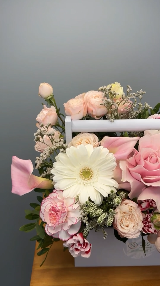Цветы в ящике Альфина
