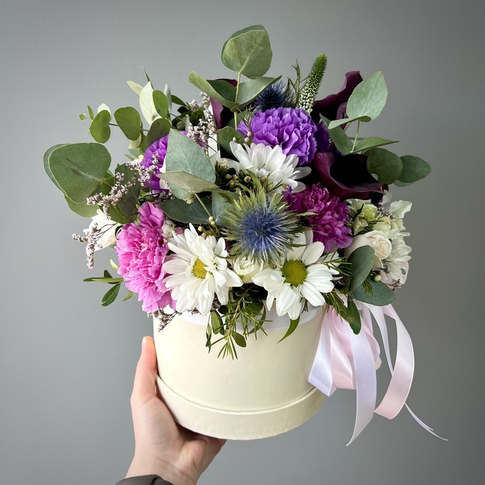 Цветы в коробке Неон