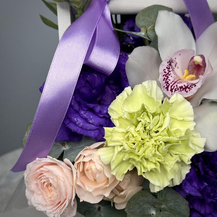 Цветы в ящике Чародейка