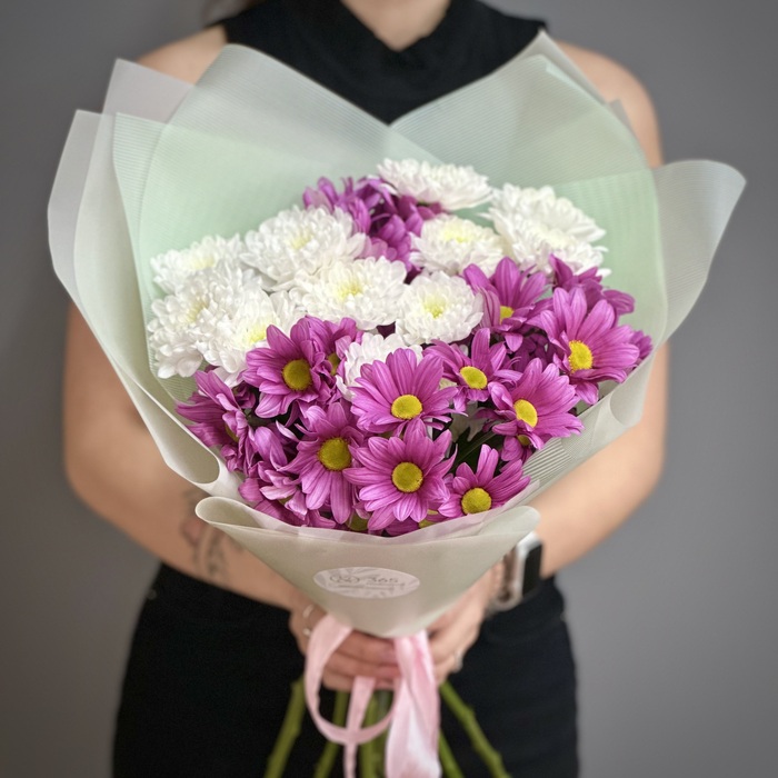 Букет из 1 кустовых хризантем