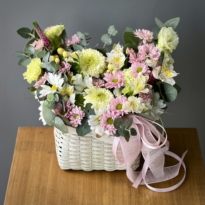 Цветы в корзине Воздух