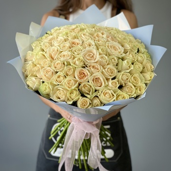 Букет из 101 кремовой розы 60 см