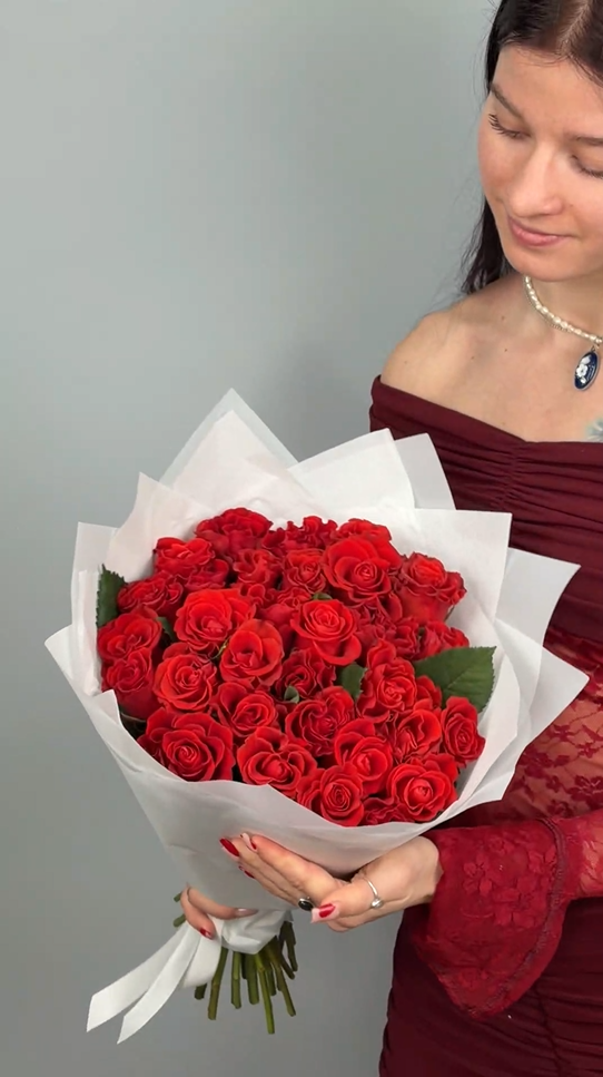 Букет из 31 красной розы Эль-торо 50 см