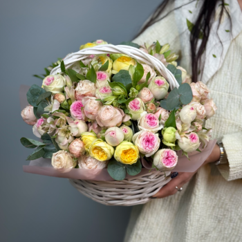 Цветы в корзине Обладание
