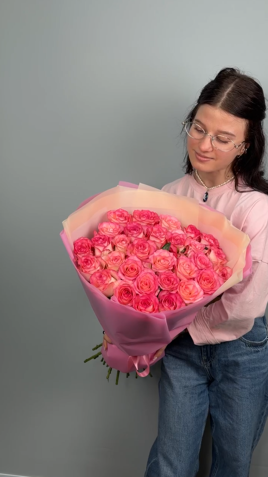 Букет из 31 розы Джумилия 50 см