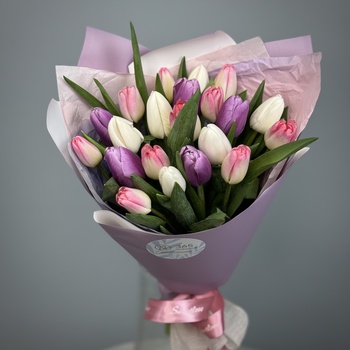 Букет из 15 тюльпанов нежный микс