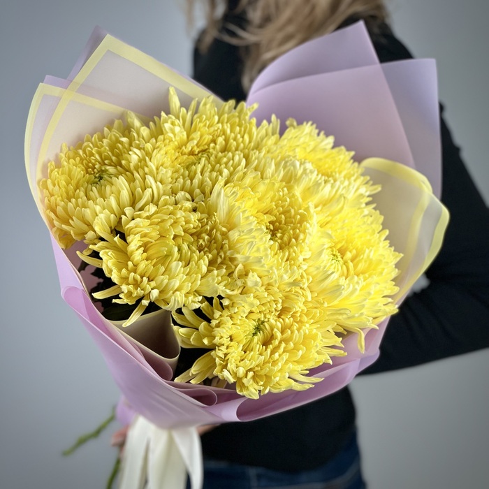 Букет из 1 желтых хризантем