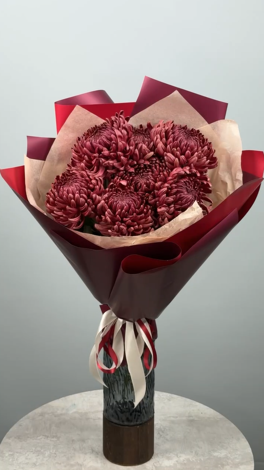 Букет из 7 хризантем Капучино