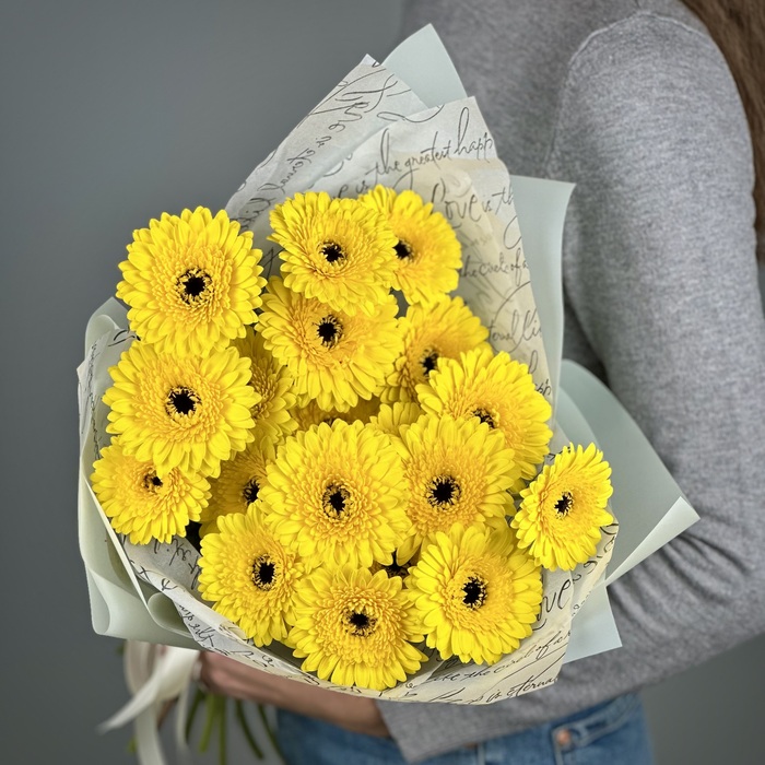 Букет из 21 желтых гербер